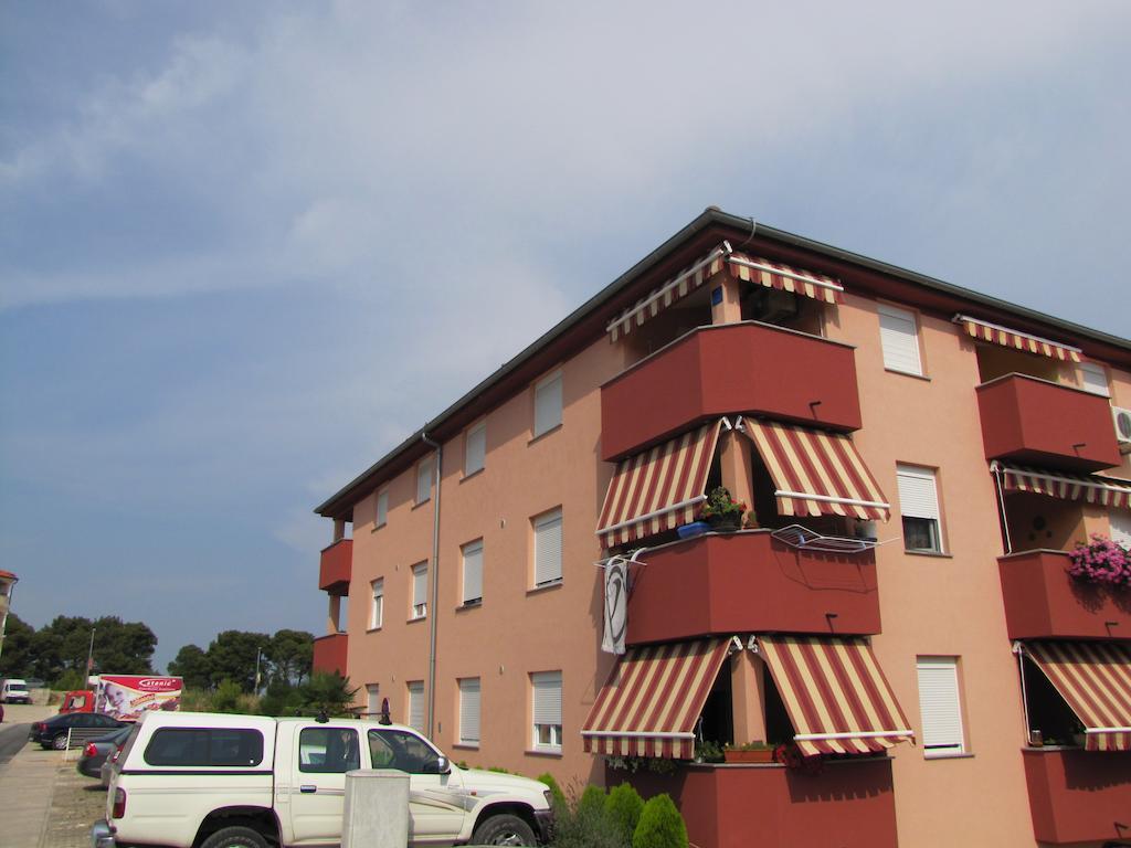 Apartment Aldo Pula Quarto foto