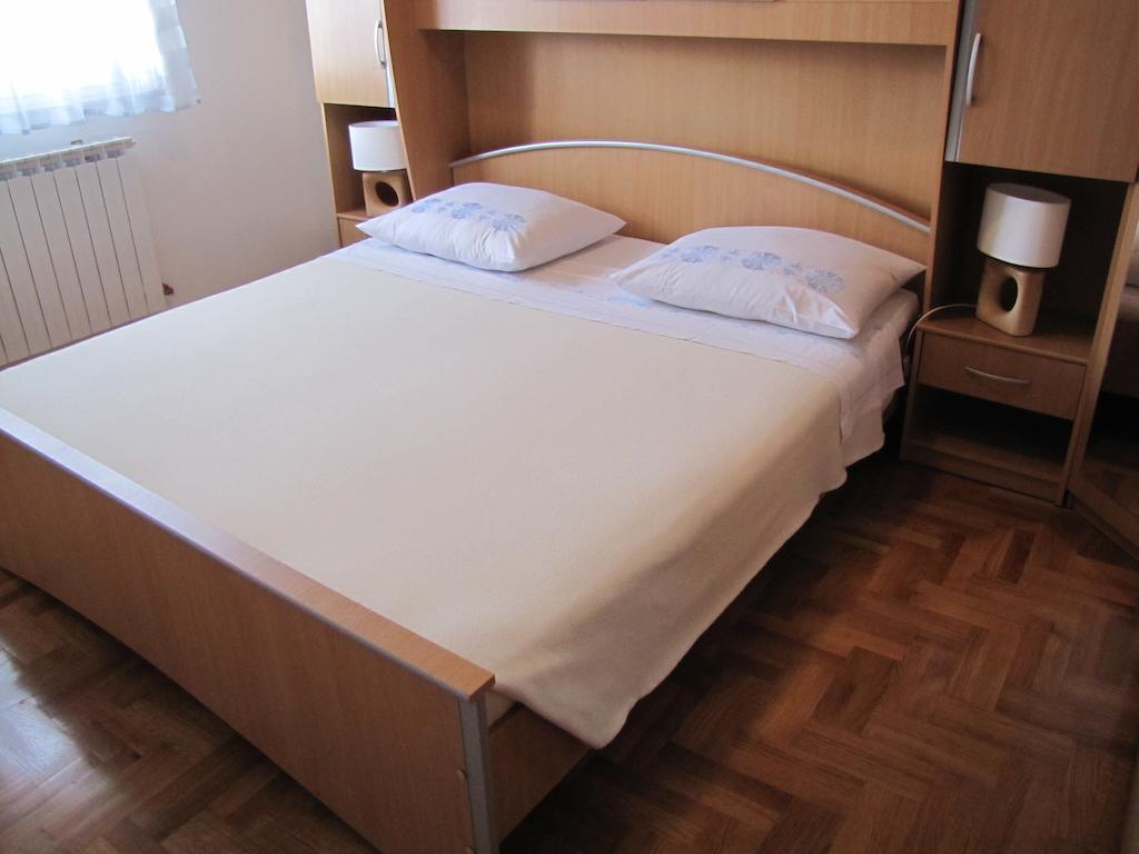 Apartment Aldo Pula Quarto foto